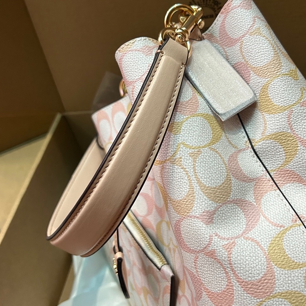 Coach Cream Pink Bucket Bag Crossbody Bag - Picture 6 of 9